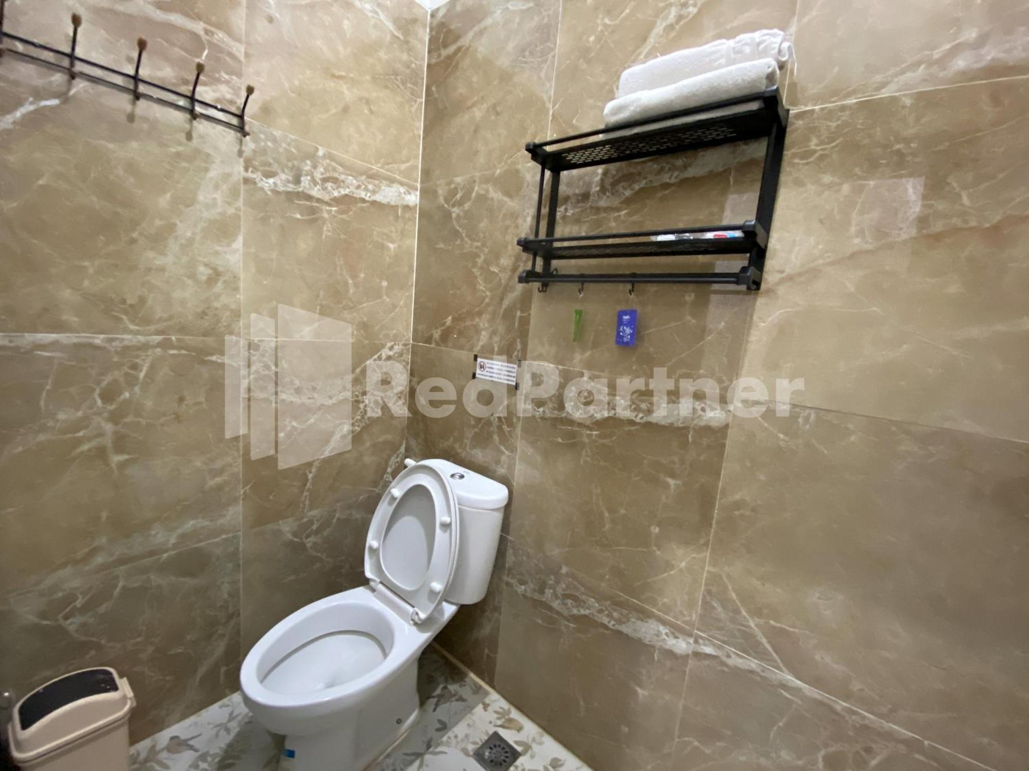 Hotel House N Coffee 55 Temanggung Redpartner Zewnętrze zdjęcie